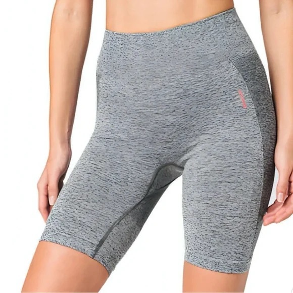 Gymshark Flex Cycling Shorts Size X-Small - Picture 2 of 5